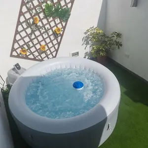 Сasa de vacaciones Con Jacuzzi Climatizado, Barbacoa Y Cerca De La Playa, Abades (Tenerife)